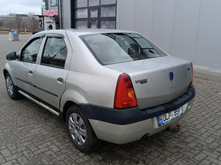 Dacia Logan foto 3