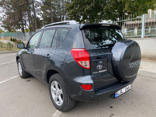 Toyota Rav 4 foto 2