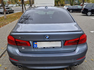 BMW 5 Series foto 7