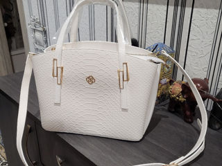 Элегантная белая,новая сумочка