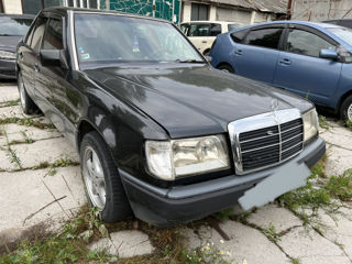 Mercedes Series (W124) foto 1