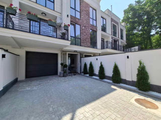 Casa tip Townhouse cu reparatie noua , Durlesti, marginea padurii! foto 0