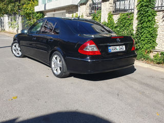 Mercedes E-Class foto 3