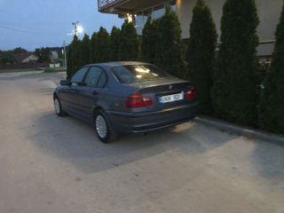 BMW 3 Series фото 1