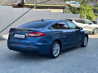 Ford Fusion foto 3