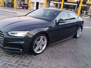 Audi A5 foto 1