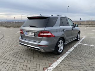 Mercedes ML Class foto 6