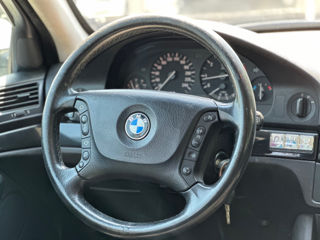 BMW 5 Series foto 11