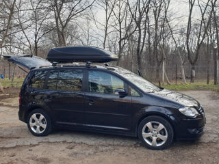 Volkswagen Touran foto 8