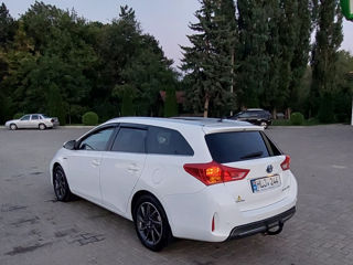 Toyota Auris foto 4