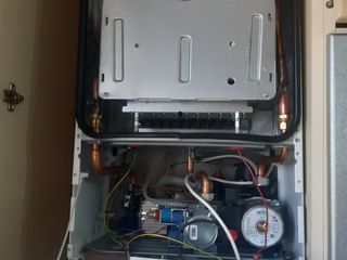 Ремонт газовых Котлов!!24/7 Reparatie la Cazane pe Gaz!! 24/7 foto 4