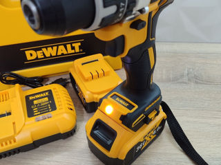 Новый ударный шуруповёрт DeWalt 36v/6Ah foto 3