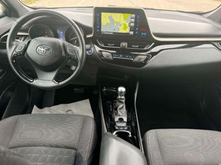 Toyota C-HR foto 8