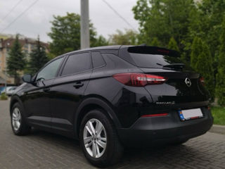 Opel Grandland X foto 2