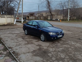 Nissan Almera foto 7