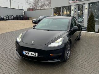 Tesla Model 3 foto 2