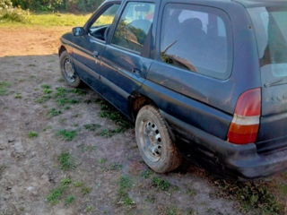 Ford Escort foto 2