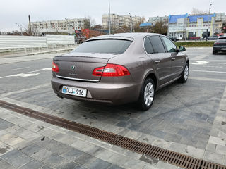 Skoda Superb foto 4