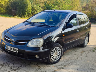 Nissan Almera foto 1