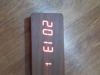 Деревянные часы с ЖК-дисплеем и будильником, настольные цифровые часы с голосовым управлением. foto 7