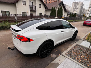 Tesla Model X foto 3