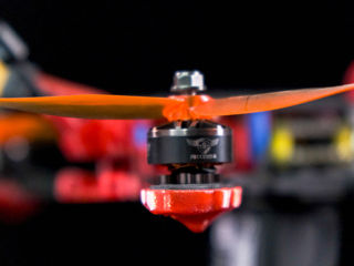 Drone fpv de top cu DJI FPV Fly More Combo (Mode 2) FPV Drone Racing Acum include și drona