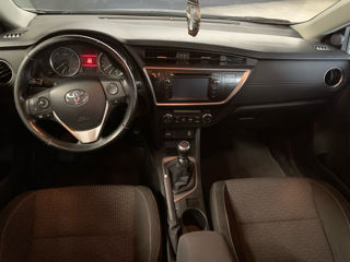 Toyota Auris foto 8