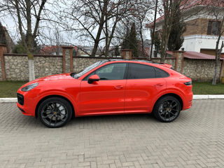 Porsche Cayenne Coupe foto 4