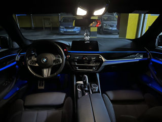 BMW 5 Series foto 8