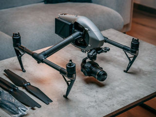 Dji Inspire 2 X7 - complet și puțin folosit! foto 1