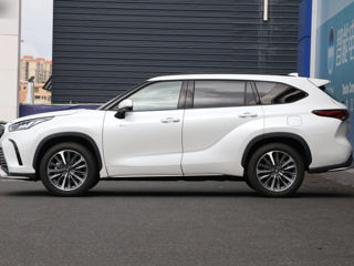 Toyota Highlander foto 2