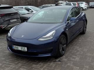 Tesla Model 3 foto 2