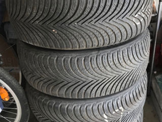 Roti Toyota 205/55 R16 de iarna foto 8