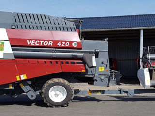 Combina Agricola Vector 420