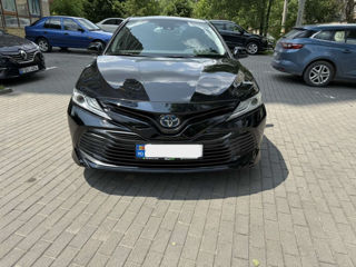 Toyota Camry фото 1