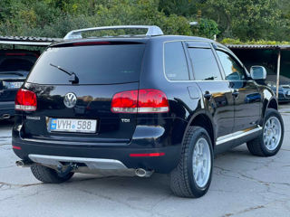 Volkswagen Touareg foto 4