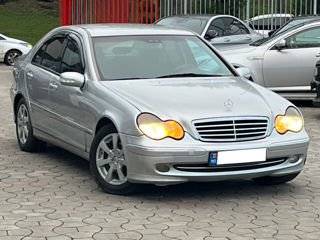 Mercedes C-Class