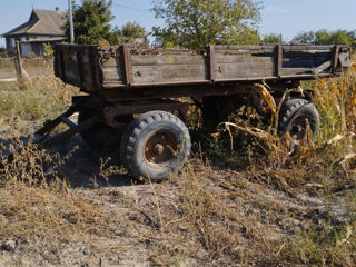 Vînd remorcă  pentru T-40