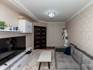 Apartament cu 2 camere, 63 m², Centru, Ialoveni foto 3