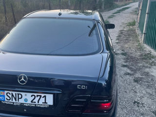 Mercedes E-Class foto 3