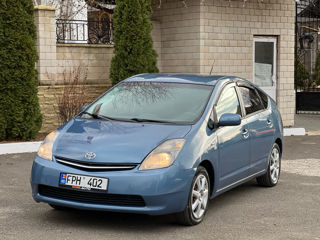 Toyota Prius foto 1