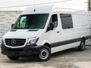 Mercedes 7 Locuri cu TVA 319 foto 4