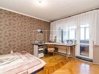Apartament cu 4 camere, 100 m², Ciocana, Chișinău foto 2