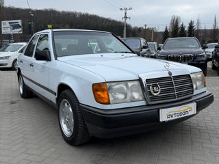 Mercedes E-Class foto 2