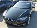 Tesla Model S foto 2