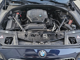 BMW 5 Series foto 10