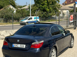 BMW 5 Series foto 9