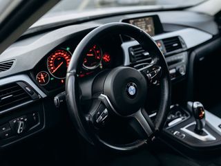 BMW 3 Series foto 7