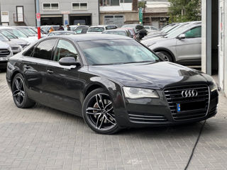 Audi A8 foto 1