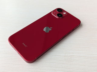 iPhone 13 128GB Red în stare ideală